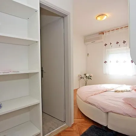 Samanta Lägenhet Supetar